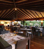 deluxe dining