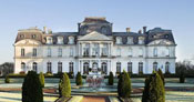 deluxe hotel