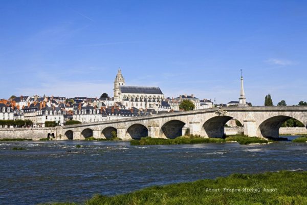 France - Loire Royal Valley Bike Tour